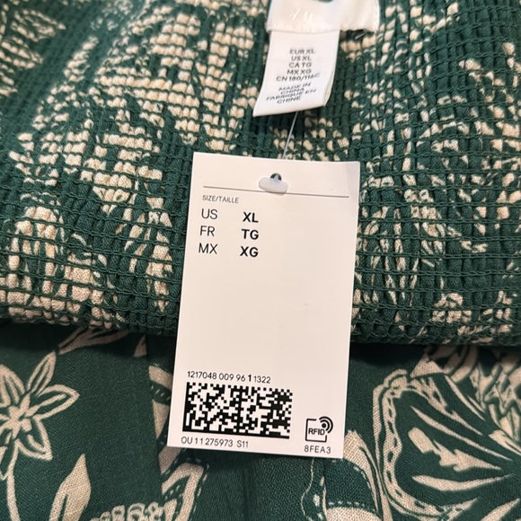 H&M DRESS, MIDI, STRAPPY, SIZE X-LARGE - Picture 5 of 10